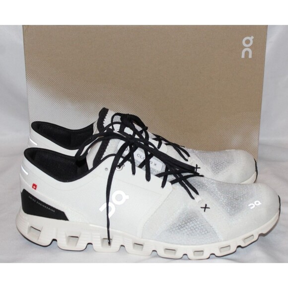 NIB ON CLOUD MEN\'S CLOUD‎ X 3 RUNNING ATHLETIC SNEAKERS WHITE BLACK main image 5